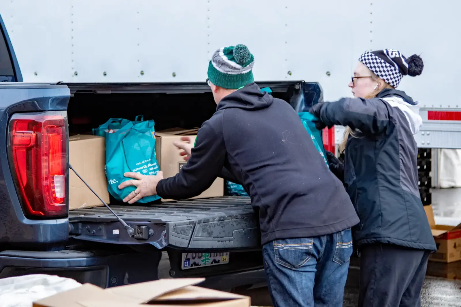 We're delivering Thanksgiving meals to 2,000 households on Nov. 22 ...